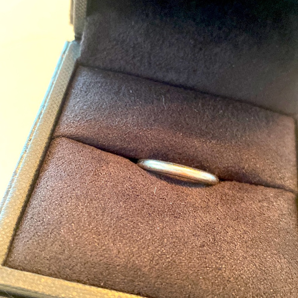 Platinum wedding band size 4.75